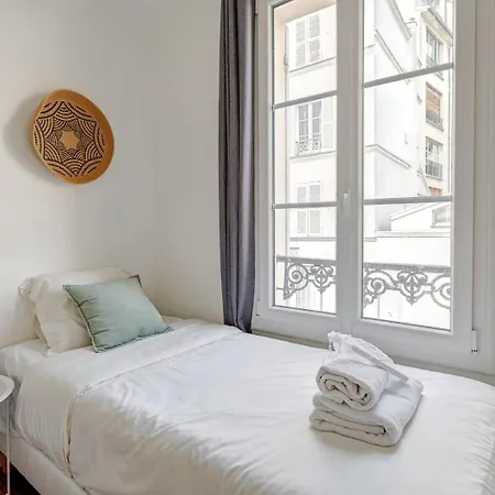 406 Le Pic - Superbe A Paris